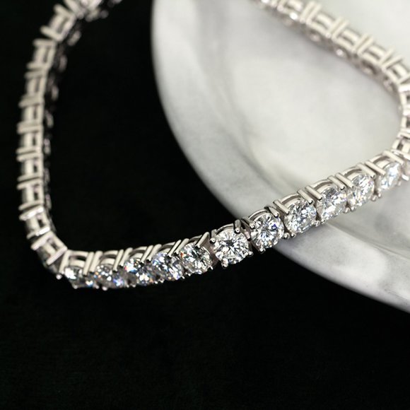 3mm Round Cut Luxurious Moissanite Tennis Bracelet With 925 Sterling Silver - Picture 4 of 5